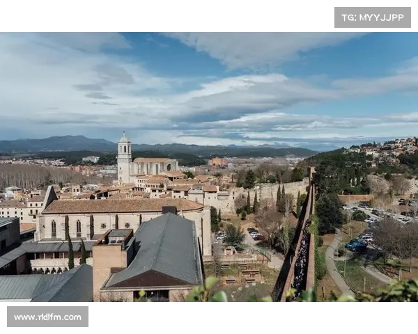 探索巴塞罗那周边魅力城市与独特景点的完美旅行路线